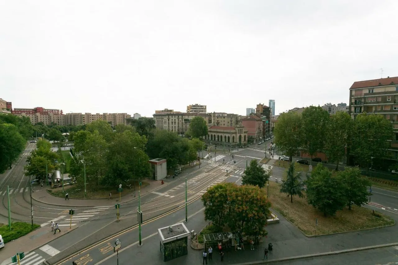 The Best Rent - Maciachini Two Bedroom Apartment Milan Italy