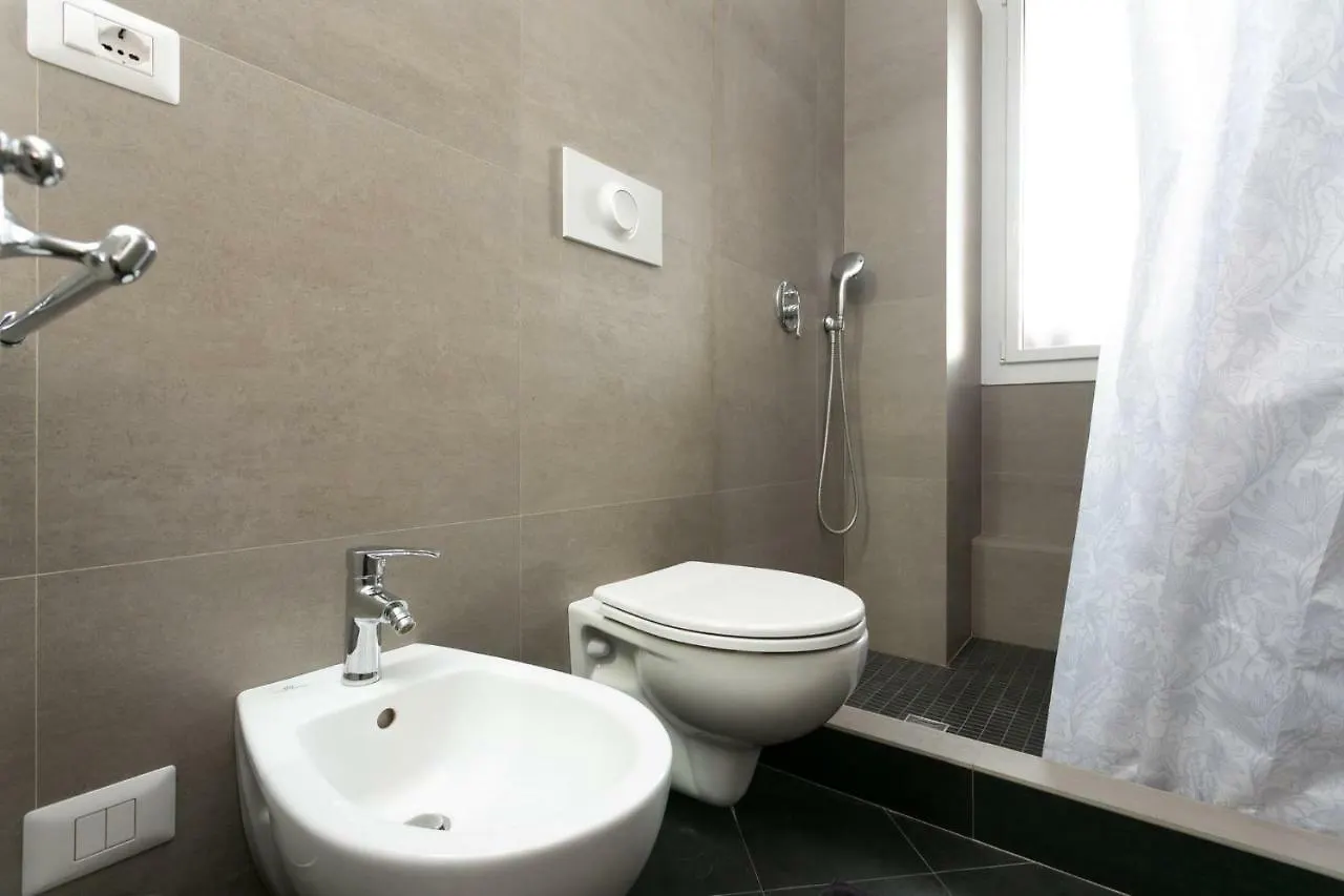 The Best Rent - Maciachini Two Bedroom Apartment Milan